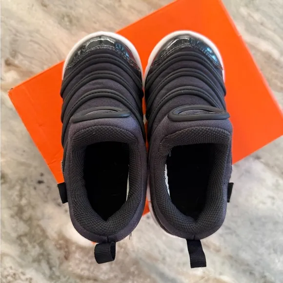 Nike Dynamo Free TD Sneaker