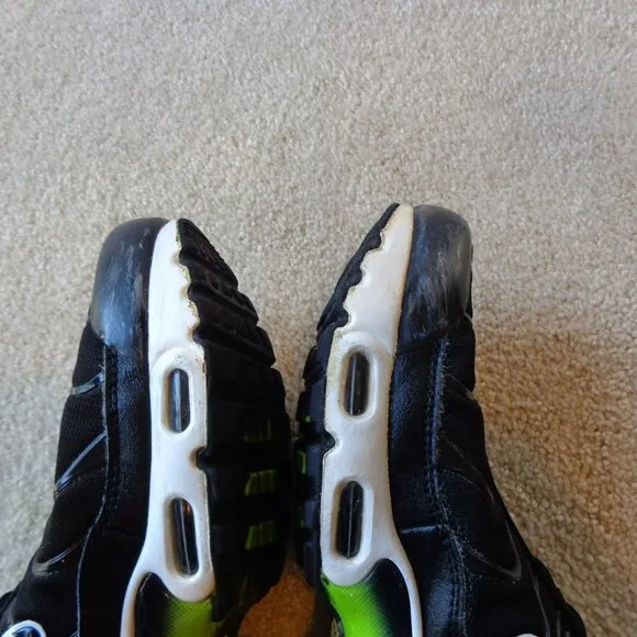 NIKE Kids Air Max‎ Plus I GS Black Volt  DM3264-001 Size 6.5Y