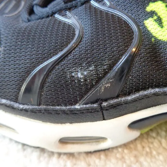 NIKE Kids Air Max‎ Plus I GS Black Volt  DM3264-001 Size 6.5Y