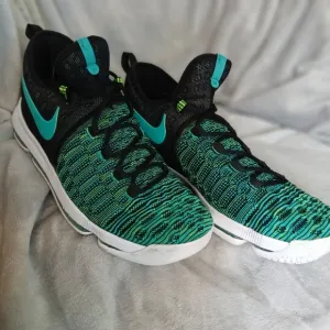 Nike Mens Black and Green Kevin Durant KD9 Athletic Shoes