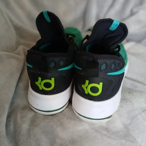 Nike Mens Black and Green Kevin Durant KD9 Athletic Shoes