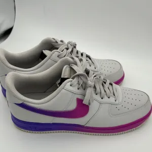 Nike Men’s  Gray and Purple Sneakers