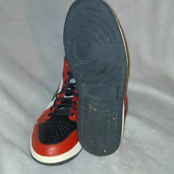 Nike Men's Red and Black JORDAN Sneakers