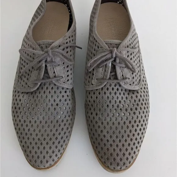 Nine West Taupe Gray Leather Cut Out Almond Toe Shoes Women's 9