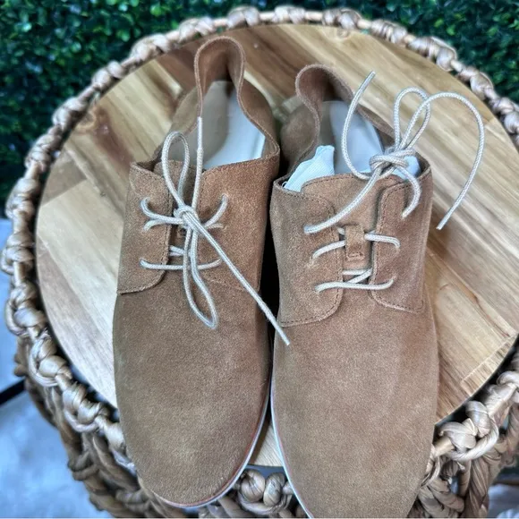 Nisolo Sedona Travel Derby Shoe Tan Suede