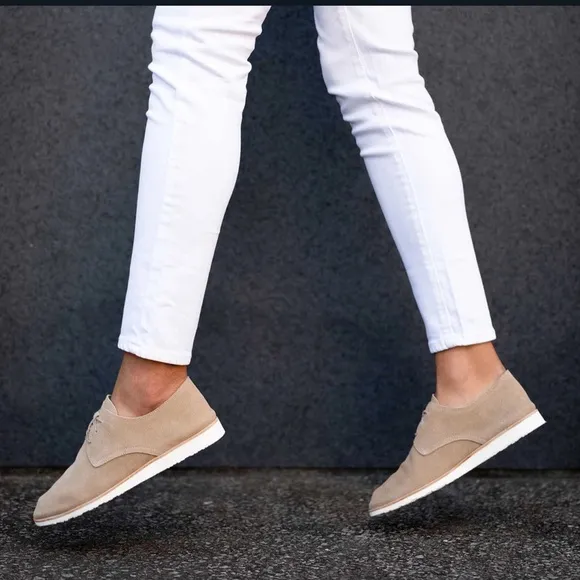 Nisolo Sedona Travel Derby Shoe Tan Suede