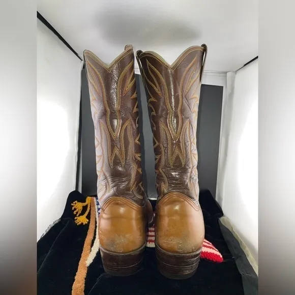 Nocona  American Made Vintage  Western Cowboy  Boots Two Tone Leather 8.5 D‍‍‍‍﻿