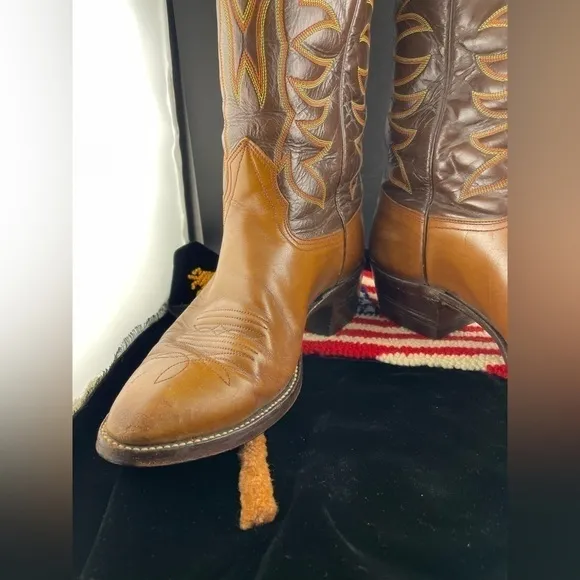 Nocona  American Made Vintage  Western Cowboy  Boots Two Tone Leather 8.5 D‍‍‍‍﻿