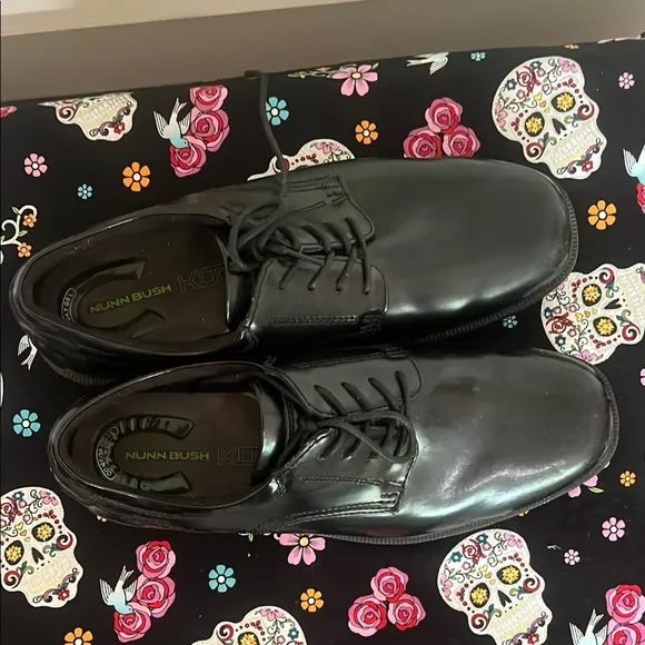 Nunn Bush Men's Black Dress Shoes