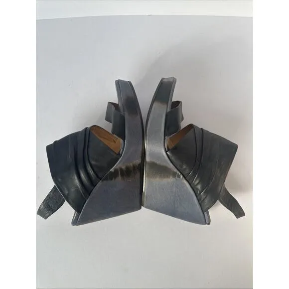 NWOB Anthropologie Leather Slingback Wedges Size 8.5 (EU 39)