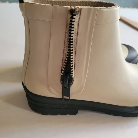 NWOB Madewell Zip-Up Lug Sole Rain Boots Cream &amp; Black 5