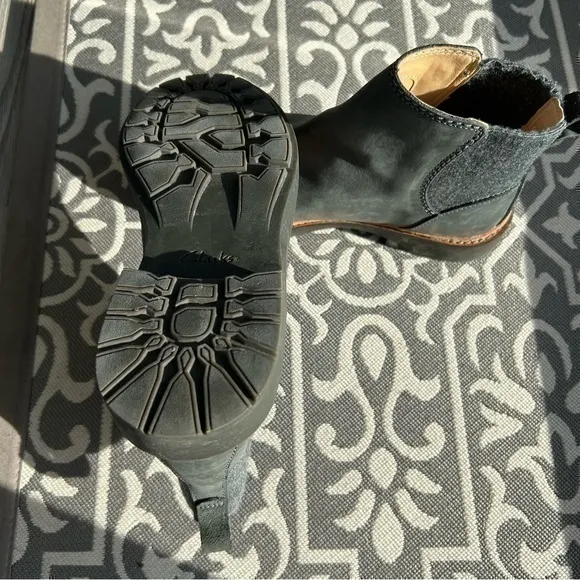 ✨NWOB NEW  Clarks leather Trace Fall Chelsea leather ankle boot 🥾 booties