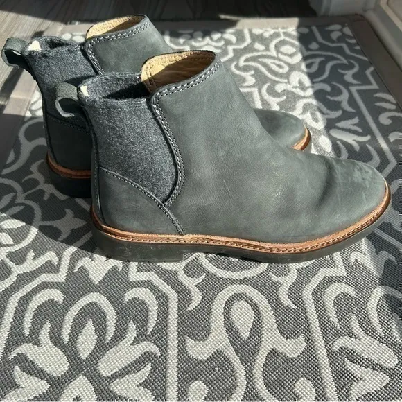 ✨NWOB NEW  Clarks leather Trace Fall Chelsea leather ankle boot 🥾 booties