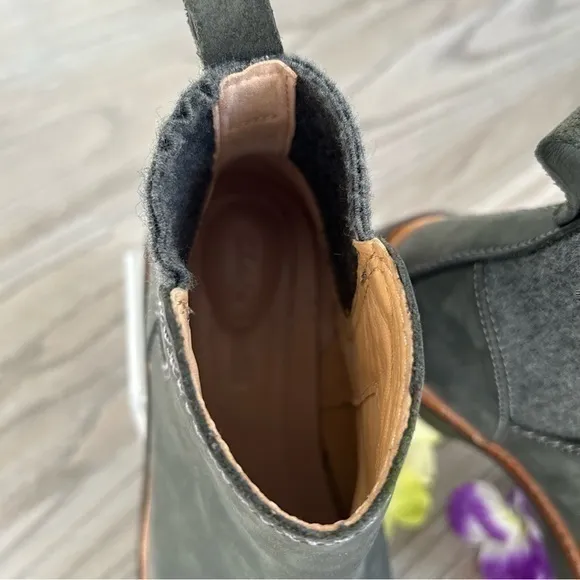 ✨NWOB NEW  Clarks leather Trace Fall Chelsea leather ankle boot 🥾 booties