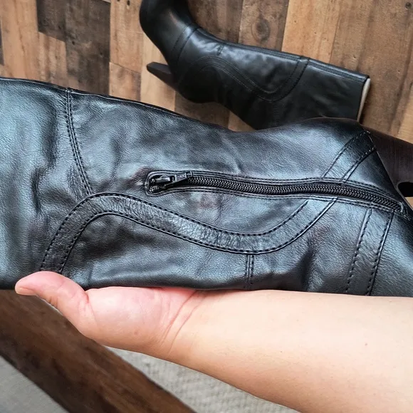 NWOT Bivel Black Leather High Heeled Knee-High Boots Sz EU 37.5 US 7 Women