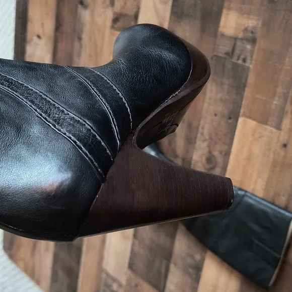 NWOT Bivel Black Leather High Heeled Knee-High Boots Sz EU 37.5 US 7 Women