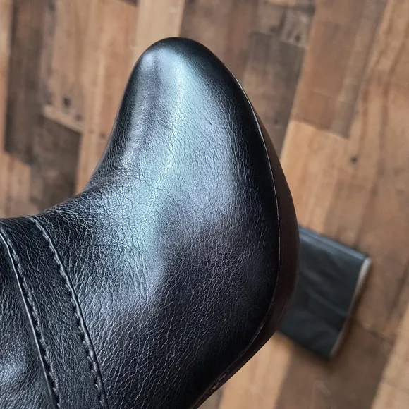 NWOT Bivel Black Leather High Heeled Knee-High Boots Sz EU 37.5 US 7 Women