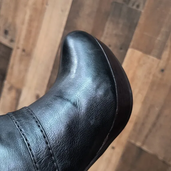 NWOT Bivel Black Leather High Heeled Knee-High Boots Sz EU 37.5 US 7 Women