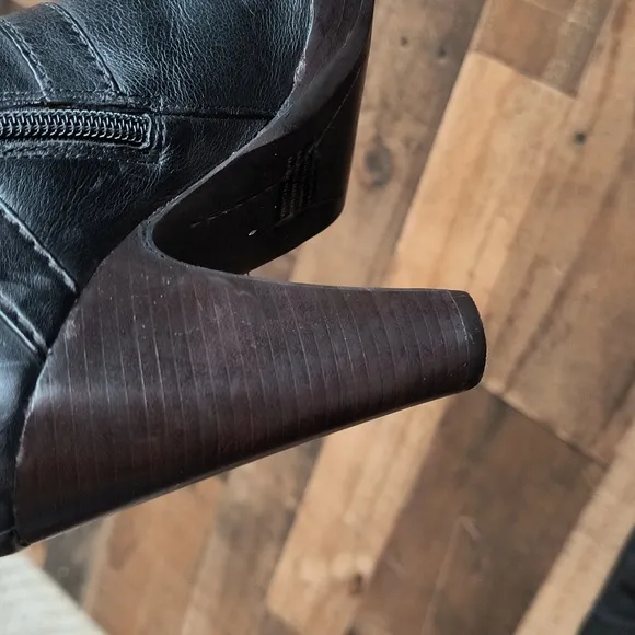 NWOT Bivel Black Leather High Heeled Knee-High Boots Sz EU 37.5 US 7 Women