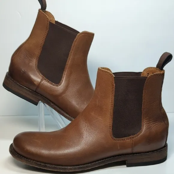 NWOT Frye Brown Leather Chelsea Boots with Elastic Panels mens size 8