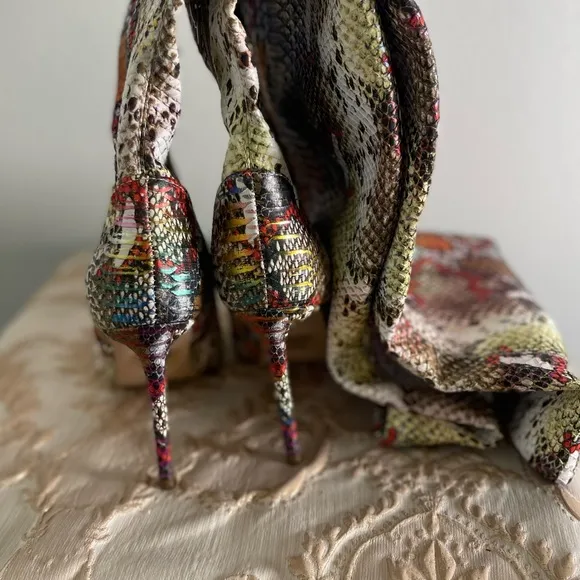 NWOT *LIMITED Ed. SZ 6.5 Steve Madden Viktory Multi-Snake Over-the-Calf Boot