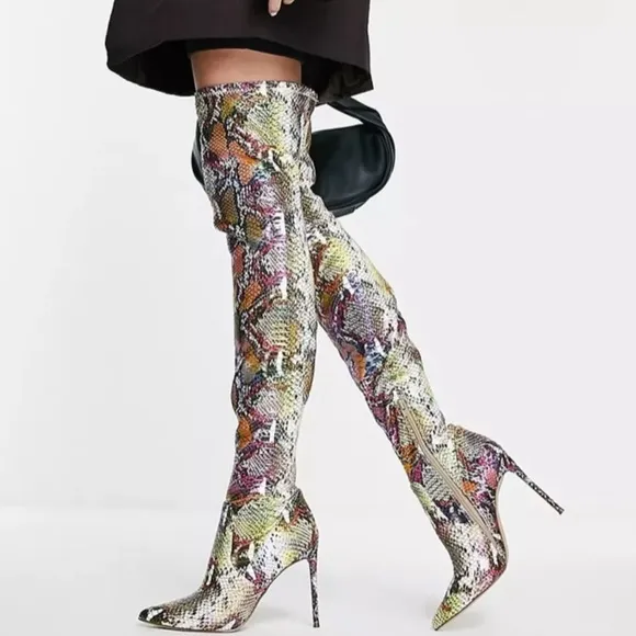 NWOT *LIMITED Ed. SZ 6.5 Steve Madden Viktory Multi-Snake Over-the-Calf Boot