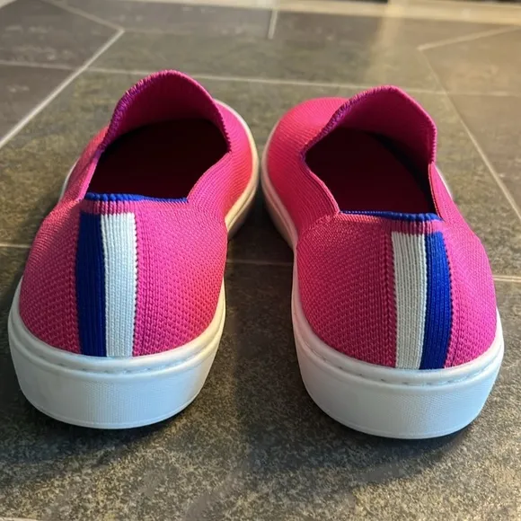 NWOT Rothy’s Girls Bubblegum Pink Slip on Sneakers size 4.