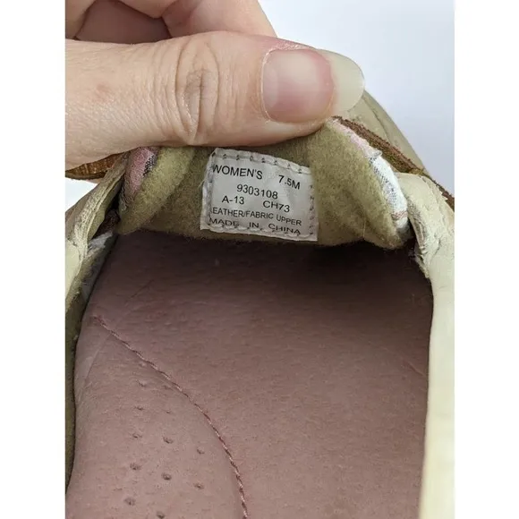 NWOT Sperry Pink Plaid Loafers