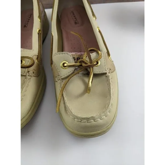 NWOT Sperry Pink Plaid Loafers