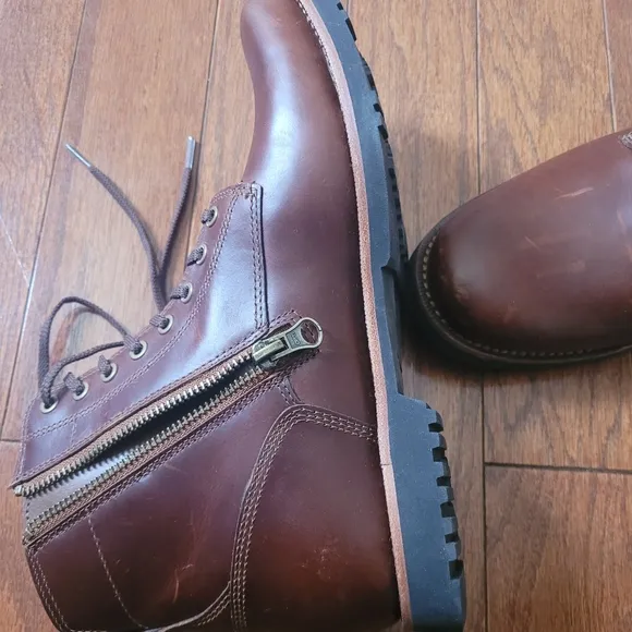 NWOT Timberland Boots