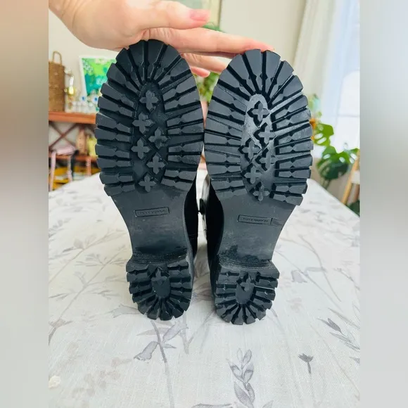 NWOT Tory Burch 'Foster' Round Toe Boot sz 6M