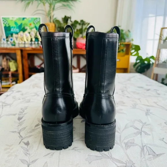 NWOT Tory Burch 'Foster' Round Toe Boot sz 6M