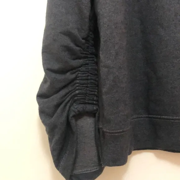 NWT $156 Sundry Heart Patches Boat-Neck Sweatshirt in size 0 / XS!