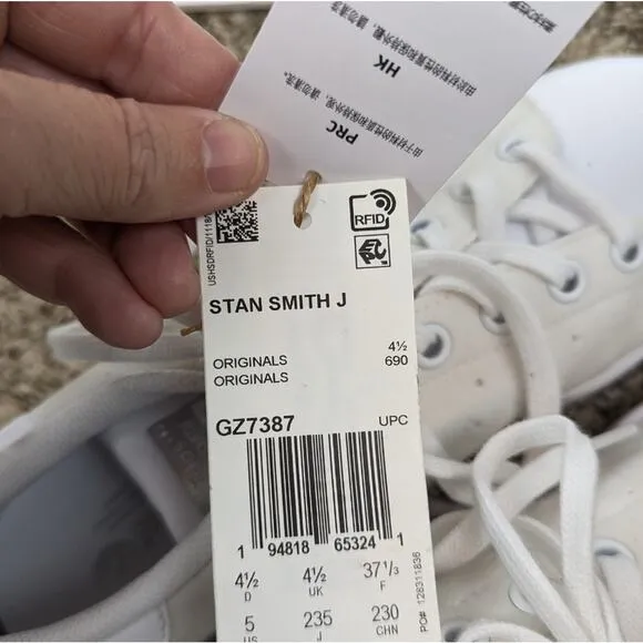NWT Adidas Stan Smith Kid's White Sparkle Lace Up Sneakers Size 5