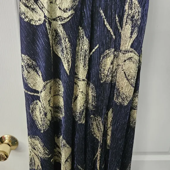 NWT Betsy &amp; Adam Foil Print Sleeveless Gown Blue &amp; Gold Sz 10