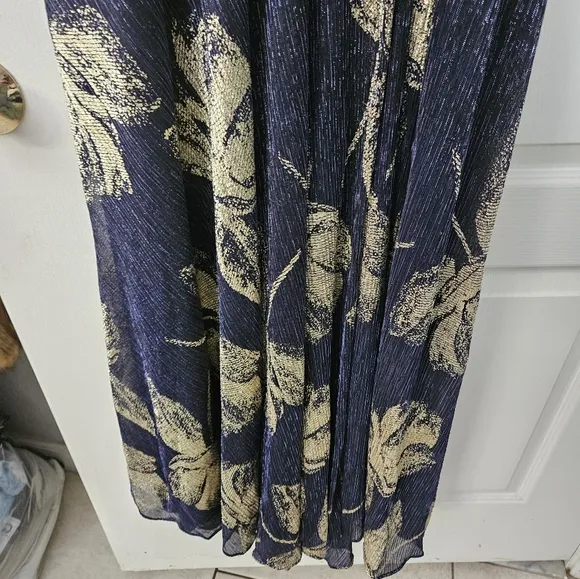 NWT Betsy &amp; Adam Foil Print Sleeveless Gown Blue &amp; Gold Sz 10