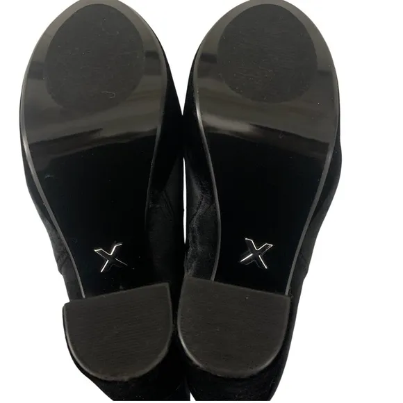 NWT Express Elegant Velvet Gem Embellished Side Zip Platform Ankle Boots Black 7
