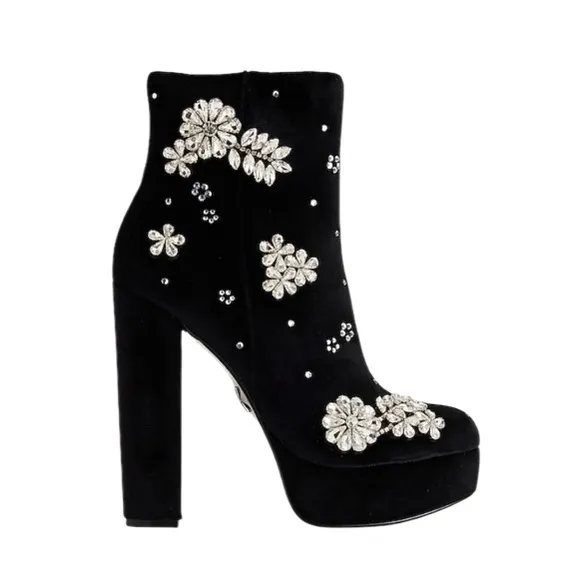 NWT Express Elegant Velvet Gem Embellished Side Zip Platform Ankle Boots Black 7