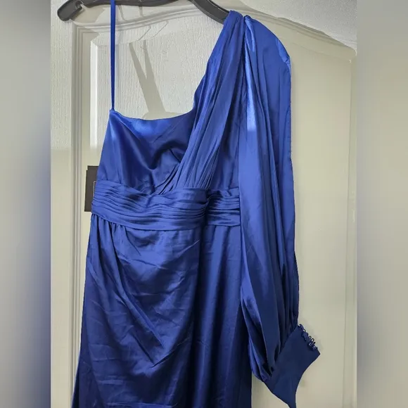 NWT Ieena for Mac Duggal Saphire Blue One Shoulder Bishop Sleeve Gown Sz 10