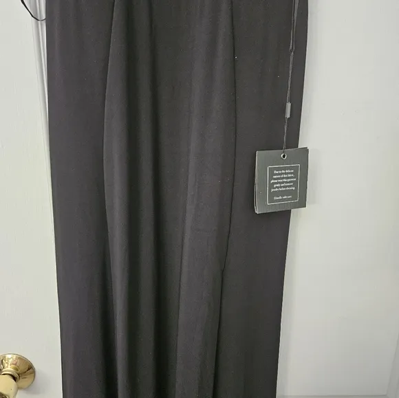 NWT Mac Duggal 26127 Black Cutout Back Formal Gown SZ 6