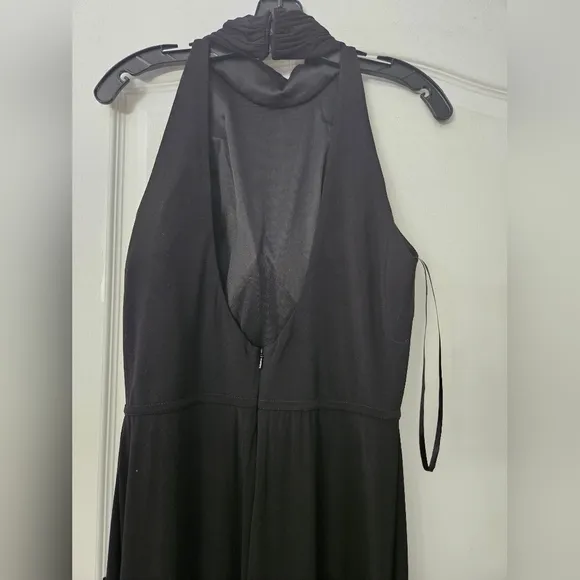 NWT Mac Duggal 26127 Black Cutout Back Formal Gown SZ 6