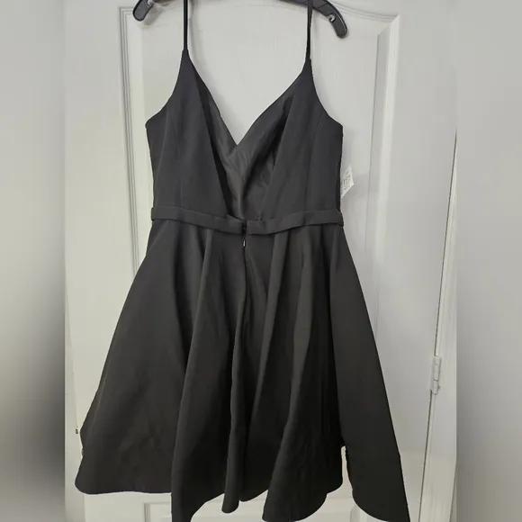 NWT Mac Duggal 49225 Spaghetti Strap Backless Dress SZ 18W