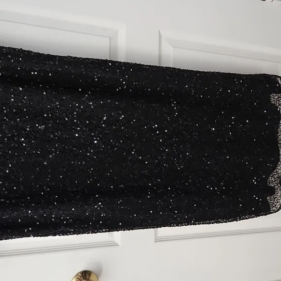 NWT Mac Duggal Black Embellished Floral High Neck Gown SZ 12