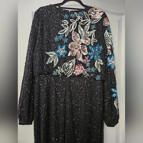 NWT Mac Duggal Black Embellished Floral High Neck Gown SZ 12
