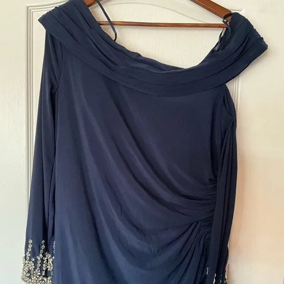 NWT Mac Duggal Navy Beaded Cuff Drop Shoulder Faux Wrap Gown SZ 14 1223Q
