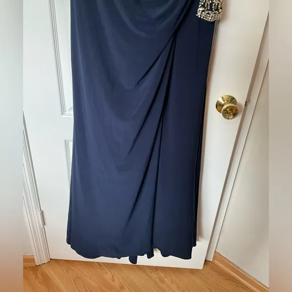 NWT Mac Duggal Navy Beaded Cuff Drop Shoulder Faux Wrap Gown SZ 14 1223Q