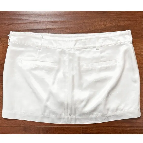 NWT RETROFETE Ivory Satin Low Rise Seam Detail Micro Mini Skirt L