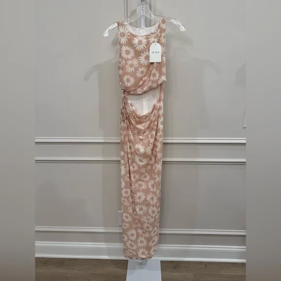 NWT Rumer Isla Cut Out Maxi