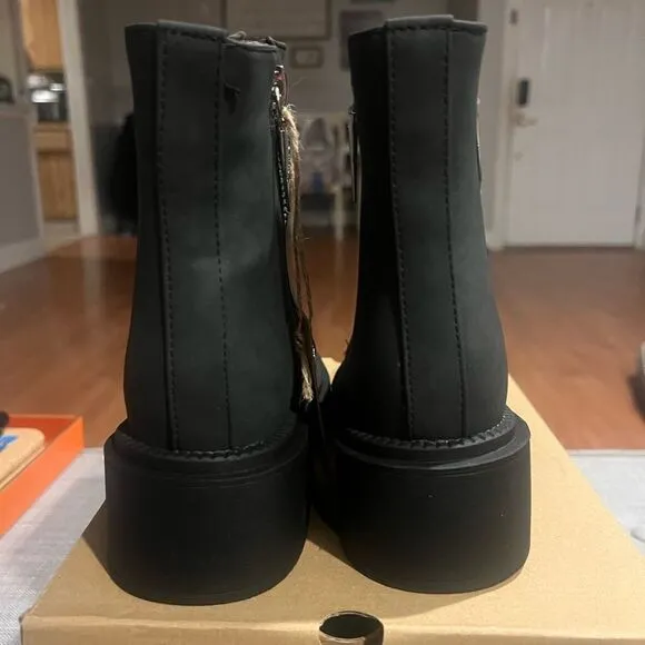 NWT seven7 the vault women's black double side zip platform  size 8
