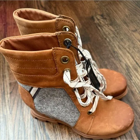 NWT Sorel Women's Joan of Arctic Wedge III Lexie Boot